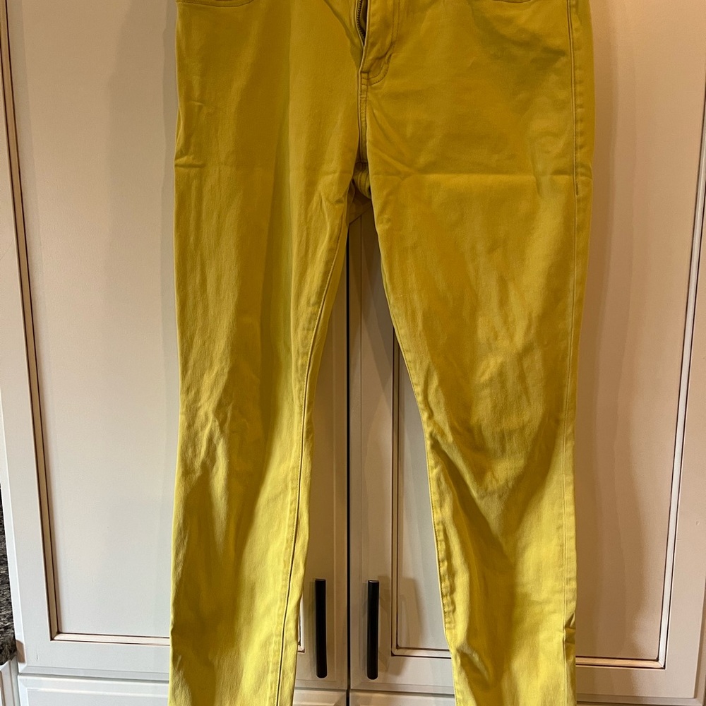 Cabi Citron Skinny Jeans. Size 8.